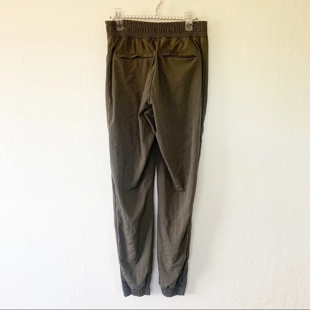 ATHLETA Brooklyn Textured Jogger In Olive - Picture 6 of 14